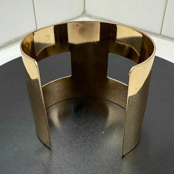 Metallic Cuff Bracelet - Picture 5 of 6
